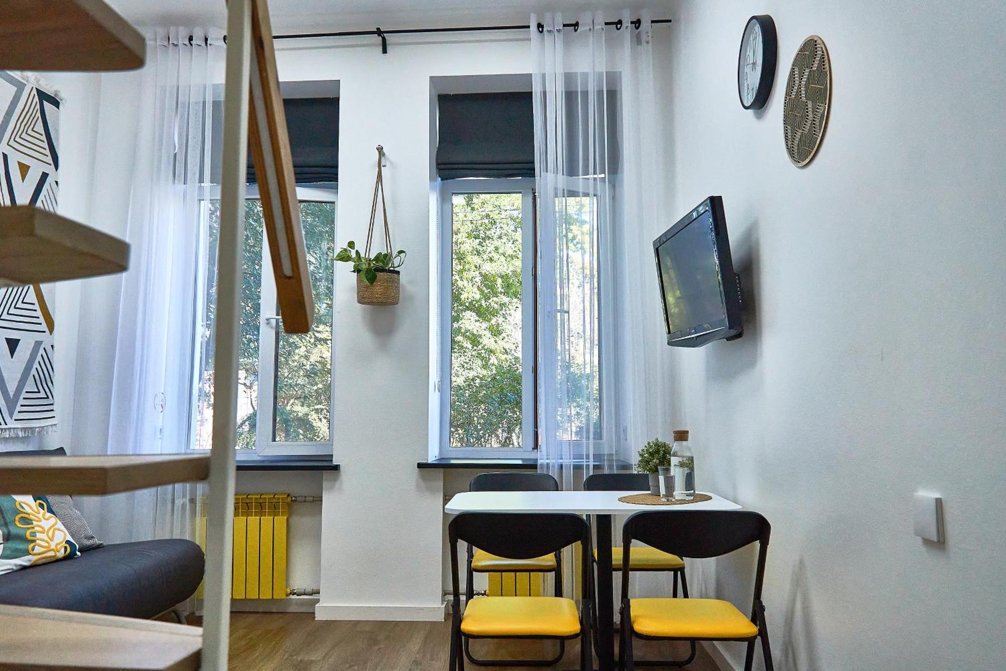 Затишні Дворівневі Смарт Апартаменти Bila Tserkva Exterior photo